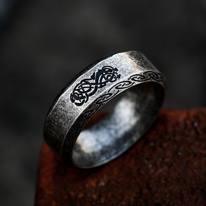 🥈 Anillo de Acero Titanio Estilo Retro ✨