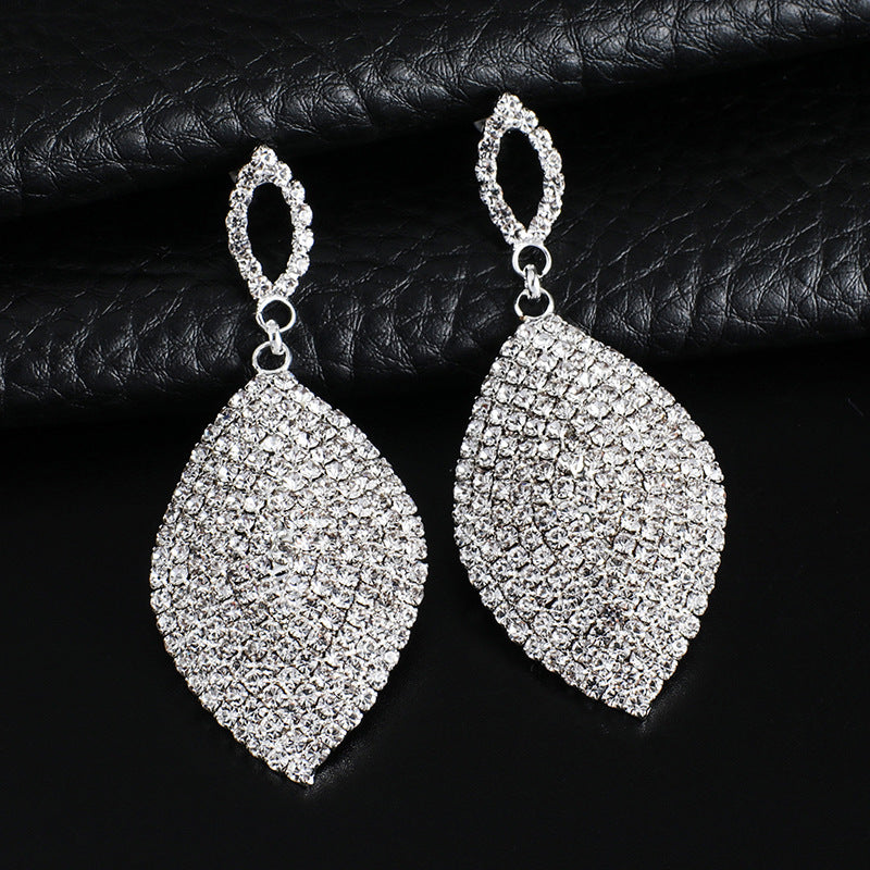 Pendientes de mujer de moda con diseño de pedrería E615.