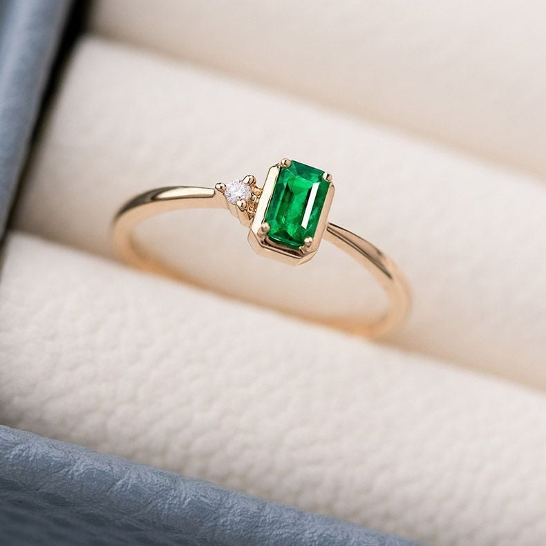 💚 Anillo Esmeralda Diamante para Mujer ✨