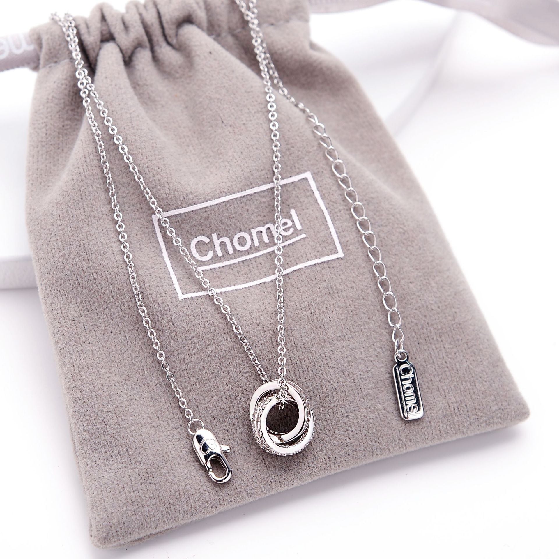 💍 Collar Chomel de Doble Anillo con Micro-Diamante ✨