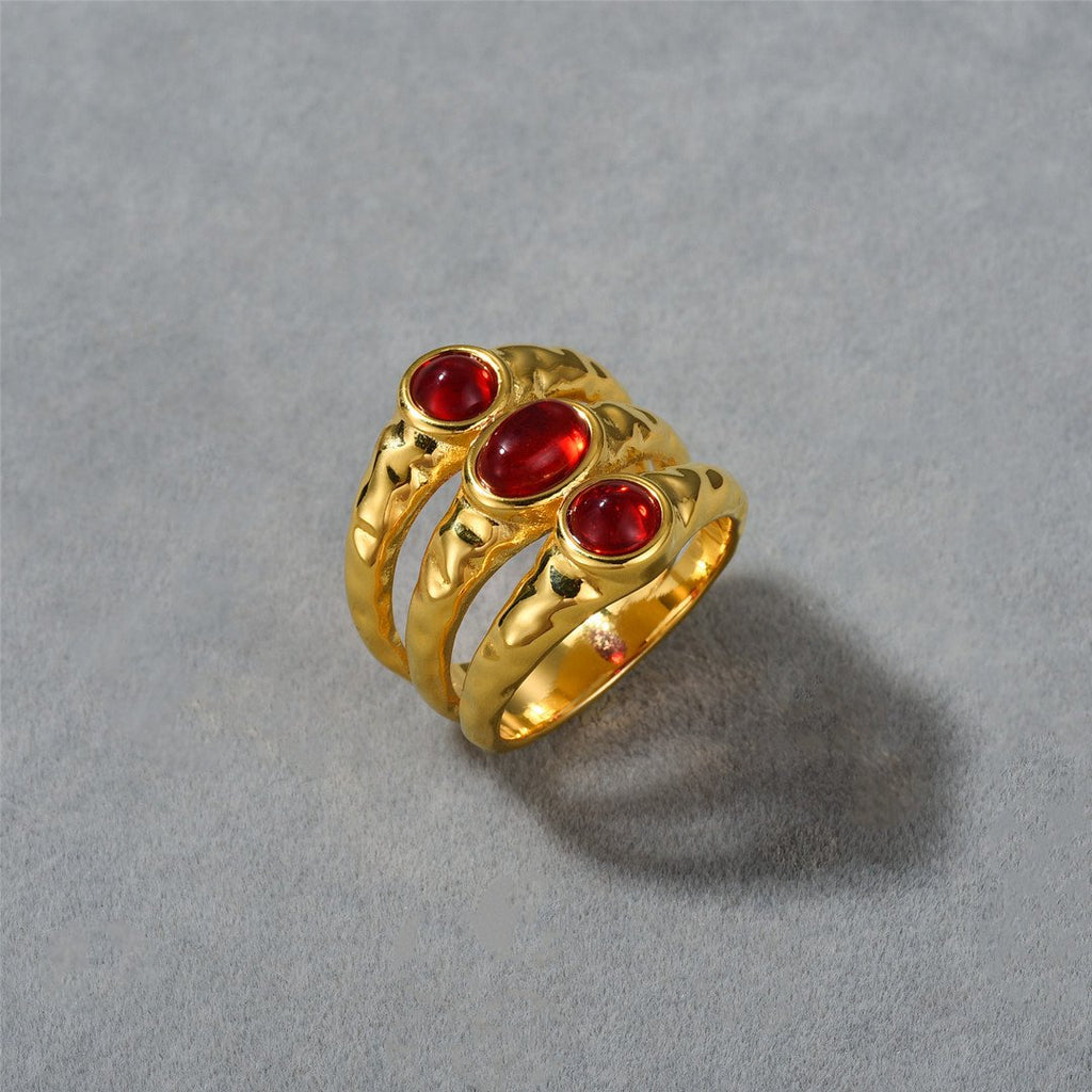 Anillo de Rubí Multicapa con Textura Irregular para Mujer