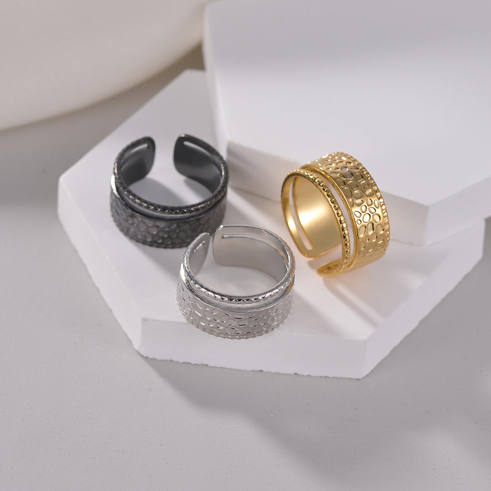 🔨 Anillo Ajustable con Patrón de Martillo para Mujer ✨