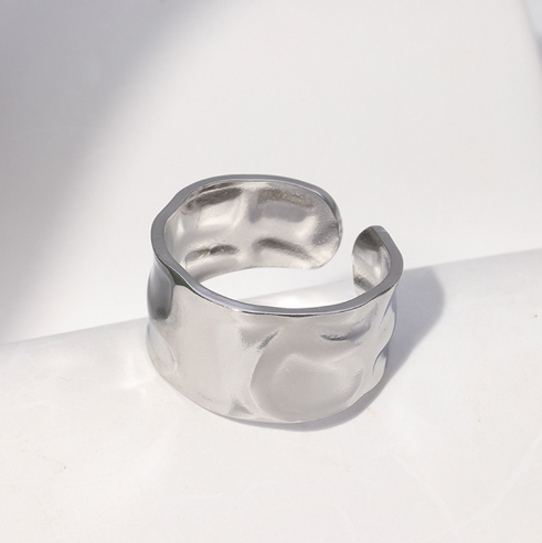 Anillo de Acero Inoxidable Antioxidante – Elegancia Minimalista para Cada Día