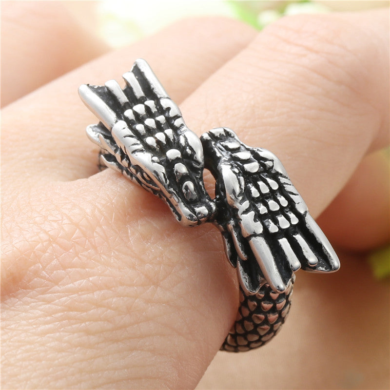 Anillo Retro de Dragón Chino en Acero de Titanio (Europeo & Americano)