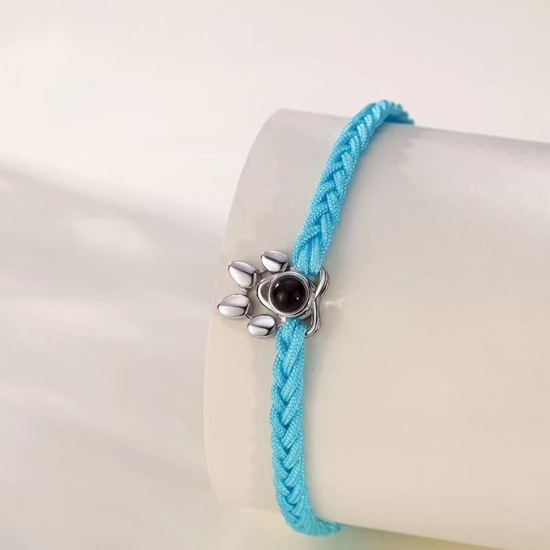 Pulsera de Proyección de Garra de Perro con Foto Grabada - detalle, joyería de moda