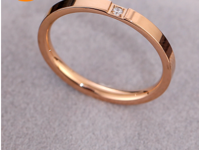 Anillo de Moda de Acero de Titanio con Circonio Creativo