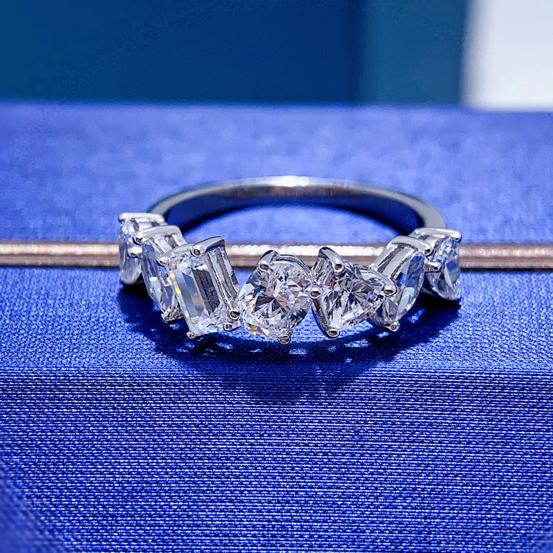 💎 Anillo Versátil de Fila de Pequeños Diamantes ✨