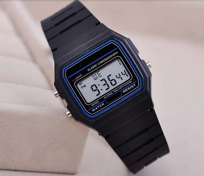 Reloj Digital TINUORA TMC212 — Diseño Rectangular Moderno