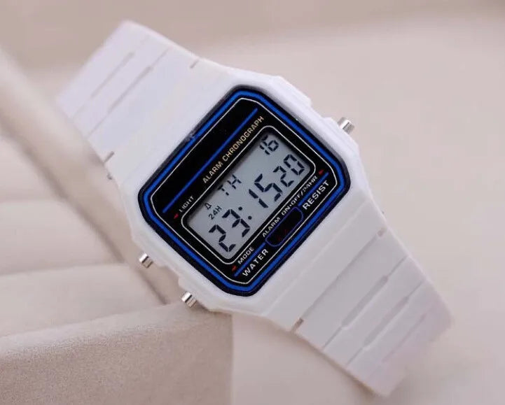 Reloj Digital TINUORA TMC212 — Diseño Rectangular Moderno