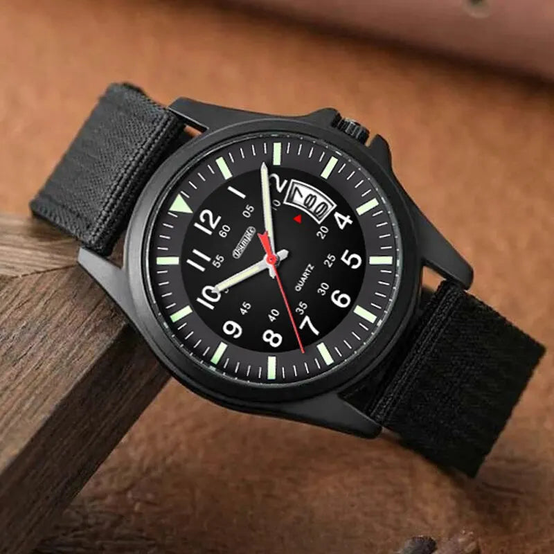 Reloj de Cuarzo DSIMPLE AM87113 — Diseño Casual con Correa de Nylon