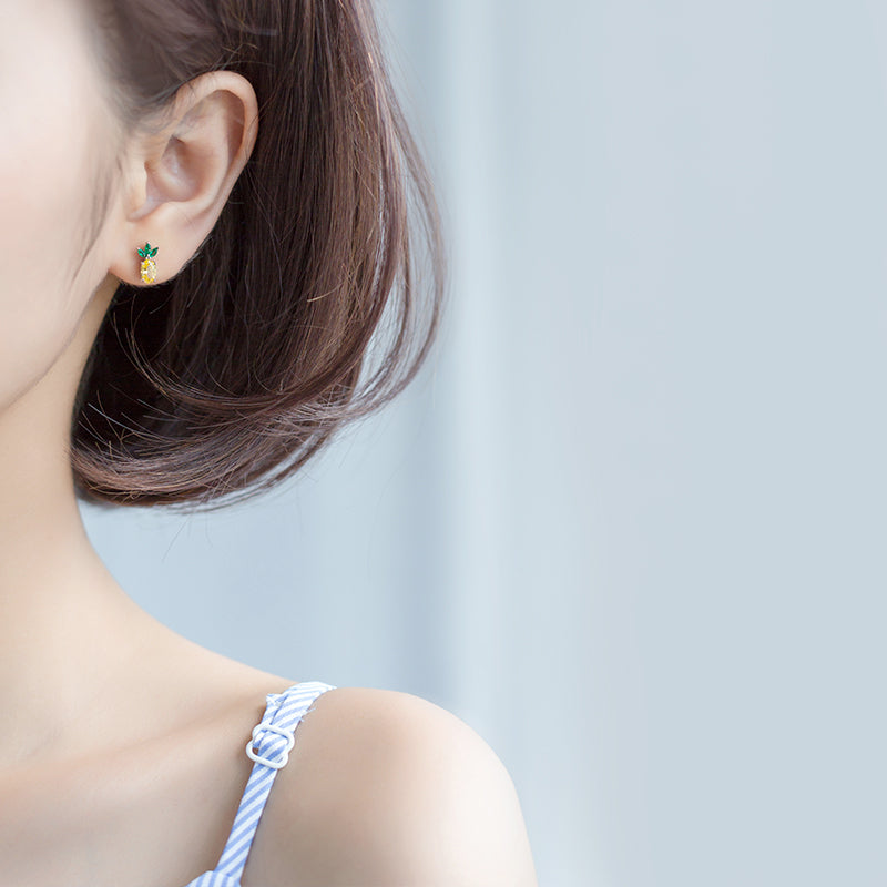 Aretes de Piña en Plata S925 con Diseño Encantador