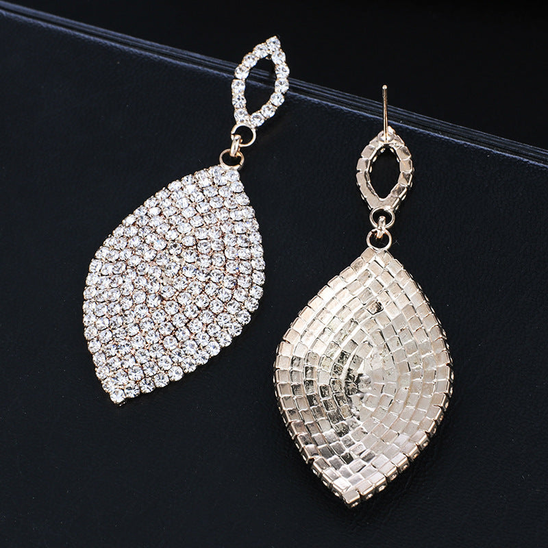 Pendientes de mujer de moda con diseño de pedrería E615.