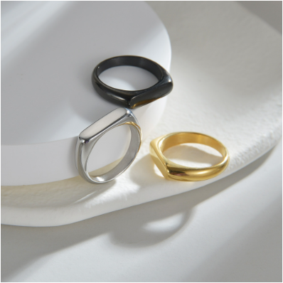 Anillo de Amor Irregular Simple de Acero Inoxidable para Mujeres