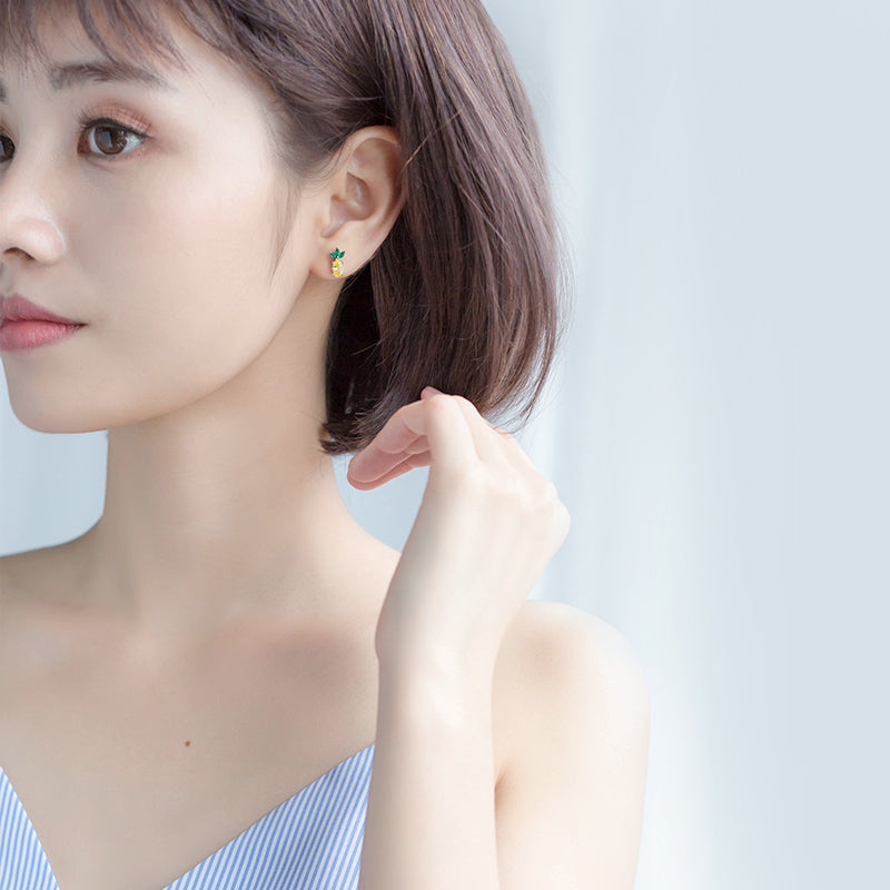 Aretes de Piña en Plata S925 con Diseño Encantador