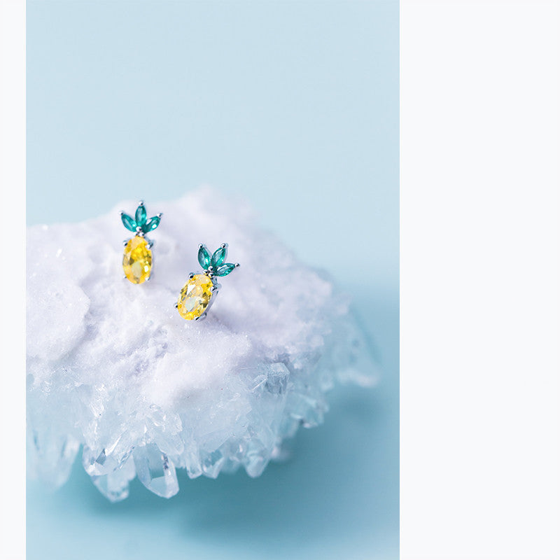 Aretes de Piña en Plata S925 con Diseño Encantador