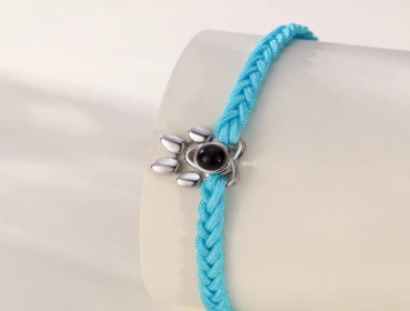 Pulsera de Proyección de Garra de Perro con Foto Grabada